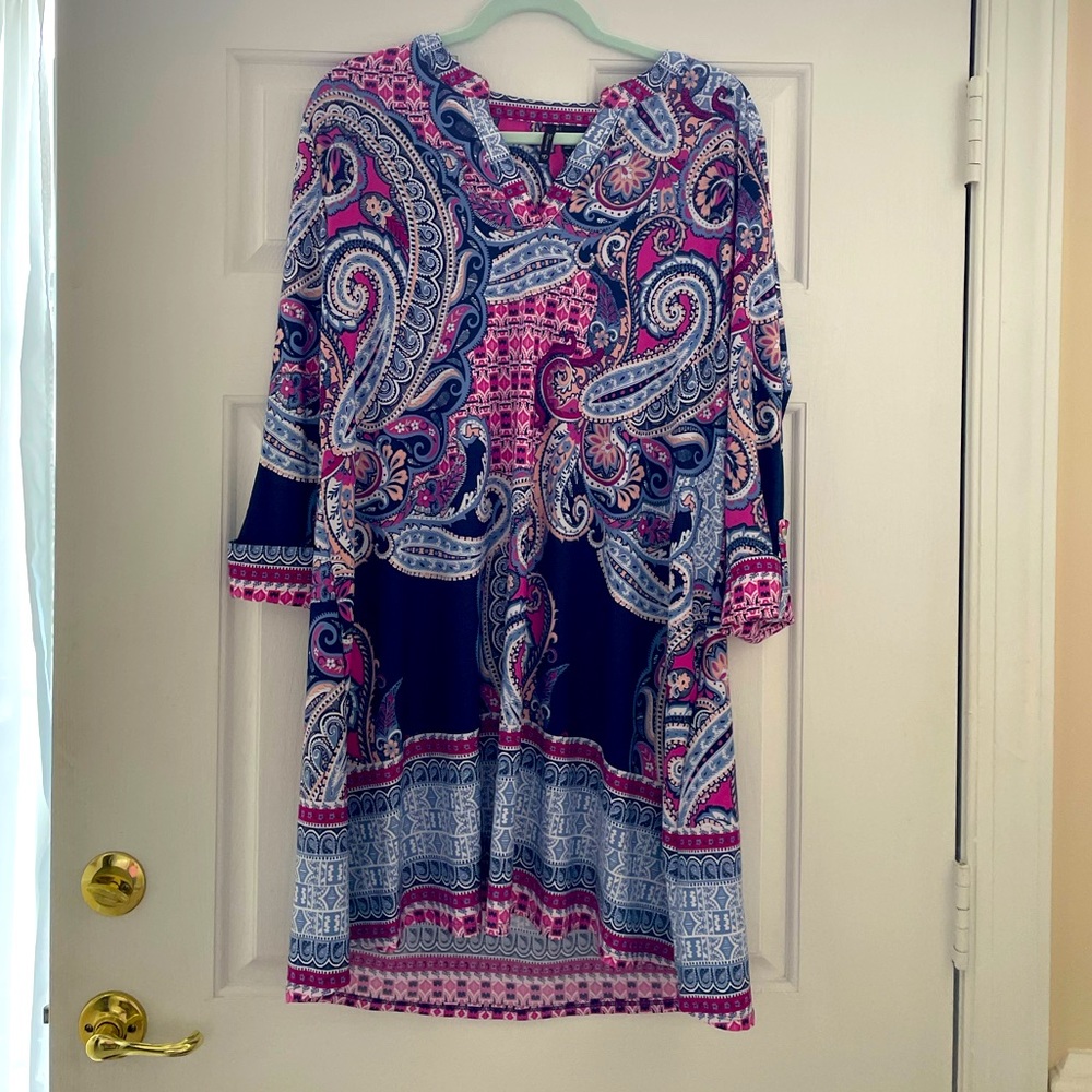 Blue and pink paisley dress with 3/4 length sleeves. Size PXL